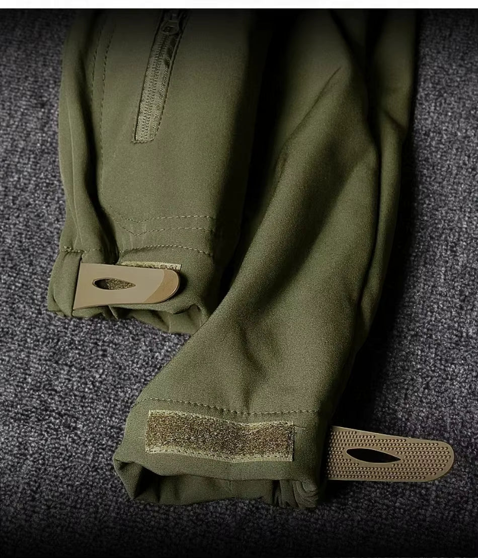 Shadowstride Set – Tactical Softshell Jacket & Pants